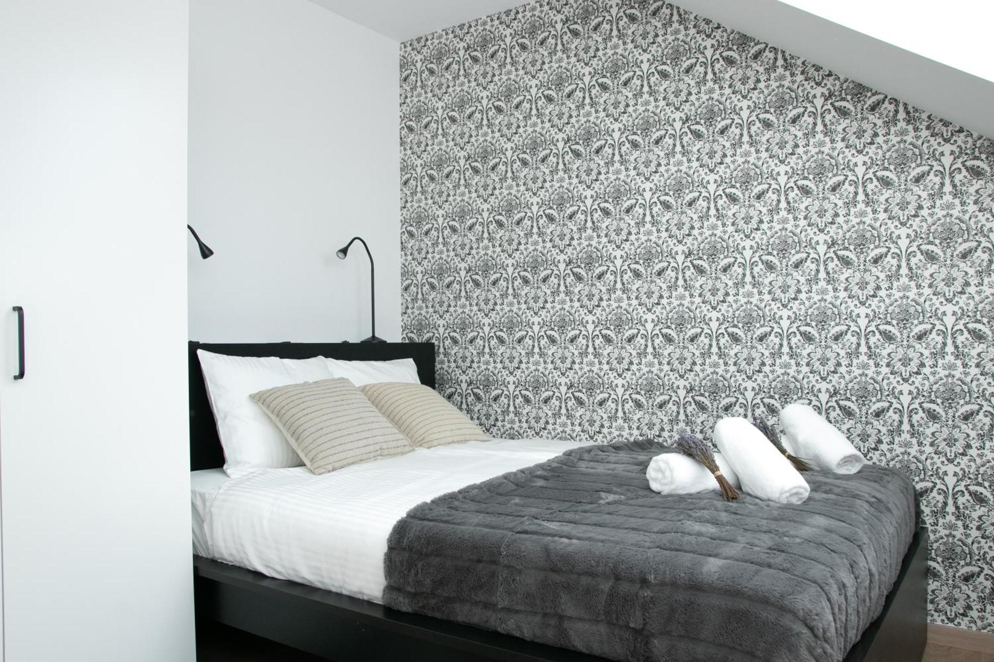 Black&white Apartman